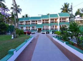 Hotel Green Palace，位于瓦尔卡拉的酒店