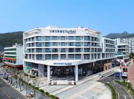 深圳大梅沙万枫酒店，位于深圳的海滩酒店