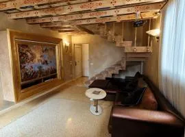 Opera Luxury Apartment