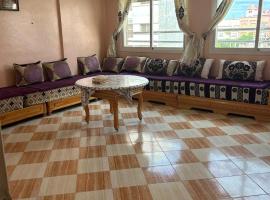 Appartement champs &eacute;lys&eacute;en，位于拜尔坎的宠物友好酒店