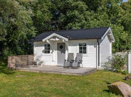 Swedish log house at Kvarnviks Gård，位于Klagstorp的酒店