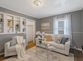 Modern 1BR Near Syracuse U, Zoo & Dome, Fast WiFi，位于锡拉丘兹的酒店