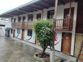 Hostal El Colibrí，位于普约的酒店
