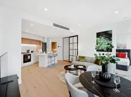 Brand New Luxe Living in CBD 2 Bedroom with Pool Sauna Gym