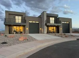 Desert Oasis Close to Zion Pool and Hot Tub