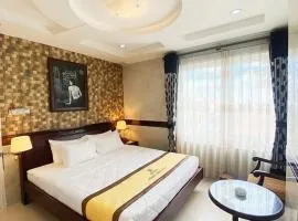 HOANG THANH THUY AIRPORT HOTEL 2 - Gần Ẩm Thực Đêm Chợ Hoàng Hoa Thám