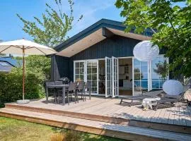 Beautiful Holiday Home From 2021 With A Lovely Seaview