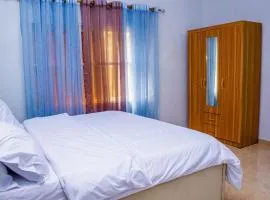 Résidence Confort trois Appartements huit Voyageurs à Baguida