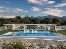 Elira Luxury Villa - With Private Pool