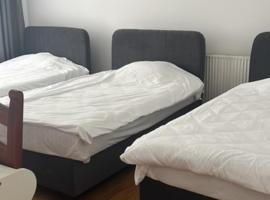 Pristina Kosovo Inn，位于普里什蒂纳的酒店