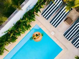 Coco Beach I&II - 6 Bedrooms , Private Pool , Beach at 200 meters