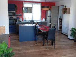 T3, 2 chambres avec parking privé，位于欧里亚克的酒店