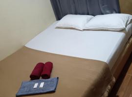 S3 GOLDEN hotel，位于甘榜龙溪的酒店