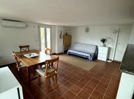 Quiet just a few steps from the sea