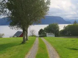 Sara's Fjord View House