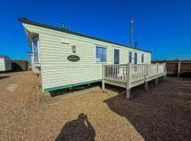 6 Berth Pet Friendly Static Caravan By Hunstanton Beach Ref 13011L