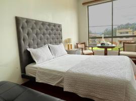 SÁNCHEZ HOTEL & SPA By Chat Noir，位于昆卡的酒店