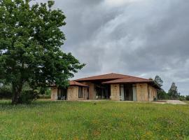 Apartamento en casa de campo Villa Haritza junto al mar，位于Ea的酒店