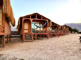 Love beach camp，位于塔巴的酒店