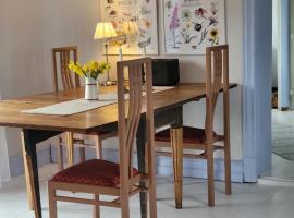 Lilla Taksten，位于Lärbro的酒店
