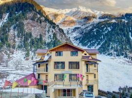 Hotel Czara Resort Sonmarg，位于Rezan的酒店