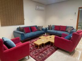 RoseVilla روزفيلا，位于Ḩaql的乡村别墅