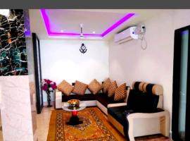 Hotel Blue Bird Nest，位于Bumlitan的酒店