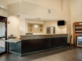 门罗康福特套房酒店，位于门罗的酒店