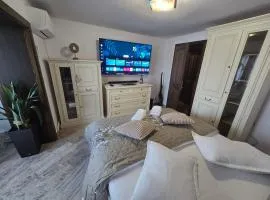 OLE Luxury Stay in City Center - Parking Included