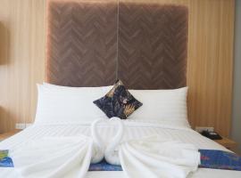 The Village Poshtel，位于Ban Khlong Haeng的酒店