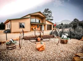 Incredible Secluded Cabin with Fantastic Desert Views in Monticello, Utah