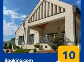 Aszúvilág Rezidencia with Sauna & Jacuzzi