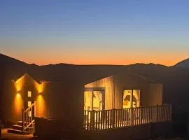 Applecross B&B and Cabins - 7 comfy rooms and 3 cabins - free parking