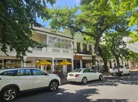 PinotageLuxuryCollection 16 Ryneveld Plaza