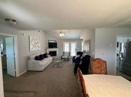 Cozy Stay in Hephzibah，位于Hephzibah的酒店