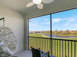Golf and Beach Getaway Golf View Condo Wellen Park，位于威尼斯的酒店