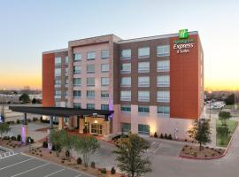 Holiday Inn Express & Suites Moore by IHG，位于摩尔的酒店