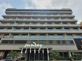Sunday Luxury Downtown Adliya Formerly Jewel Hotel