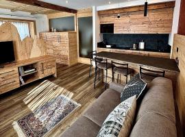 Apartment Enrosadira，位于Taibon的酒店