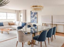 The Eight Luxury Stay，位于佩纳菲耶尔的酒店