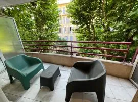 Sunny studio with Terrace