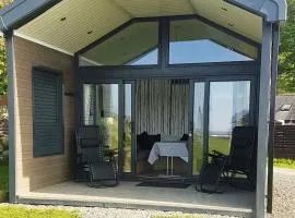 POD6 Family Glamping with seaview & Wi-Fi
