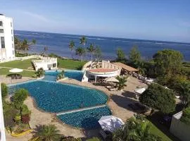 Shanzu Oceanline Luxury Suites, Royal Sharza