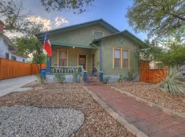 Tolle Haus: W/Pool & Firepit-Walk to Schlitterbahn, Comal Chutes & Downtown!