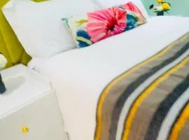 THE NIGHT Guesthouse