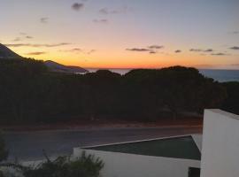 Maison de Charme &agrave; Louer Corniche Bizerte Grotte，位于比塞大的别墅