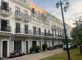 Vincom Shophouse，位于洞海的酒店