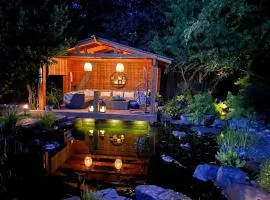 Couple's Oasis at Horner Park