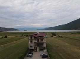 Hotel Restaurant Aleksander，位于Zaroshkë的酒店