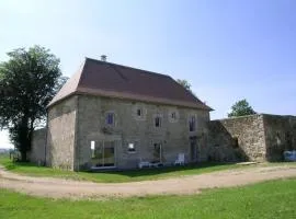 Gîte spacieux dans ancien relais de chasse, jardin privé - FR-1-489-4
